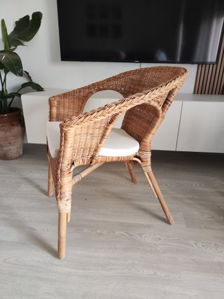 Sillón de ratán AGEN con cojín
