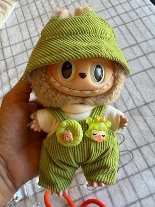 Labubu Peluche Verde