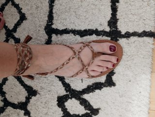 Sandalias planas con cordones
