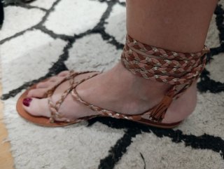Sandalias planas con cordones