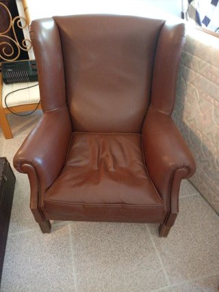 Due poltrone in pelle