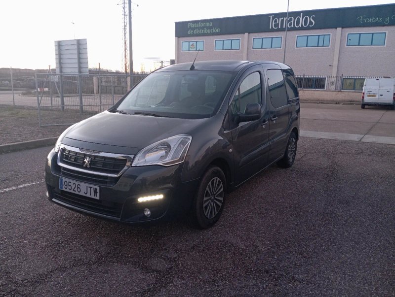 Peugeot Partner 2016 - foto 1