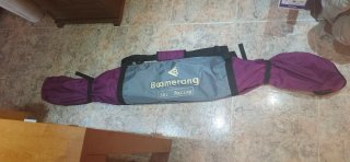 Esquís, bastones y bolsa de transporte