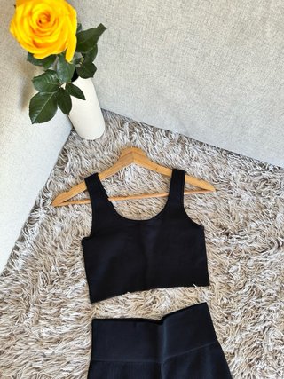 Conjunto deportivo yoga negro
