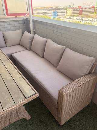 Conjunto mesa y bancos exterior ratán