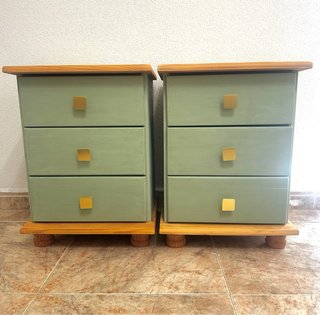 Comodini in legno massello