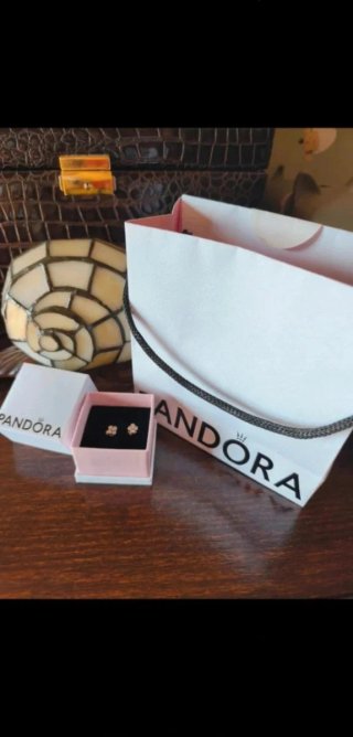 Pendientes flor Pandora