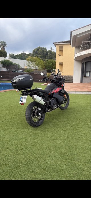 KTM 790 Adventure Negra y Naranja