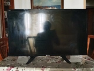 Monitor TV Hikvision Nero
