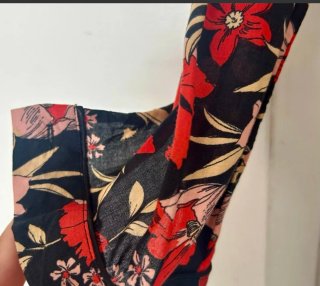 Vestito Zara floreale nuovo con cartellino XS