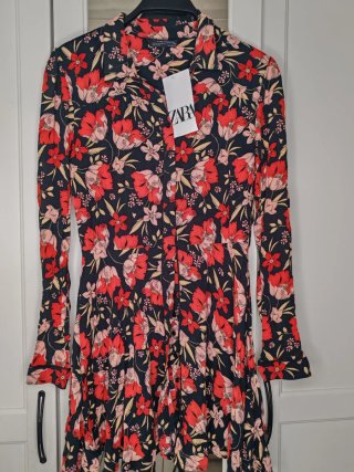 Vestito Zara floreale nuovo con cartellino XS