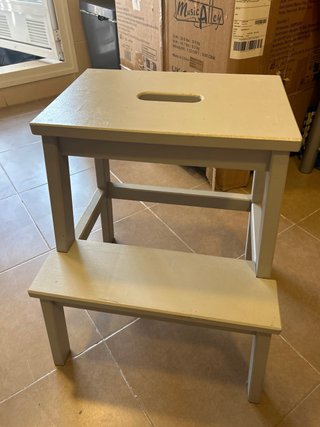 Escalera de madera Ikea 2 peldaños