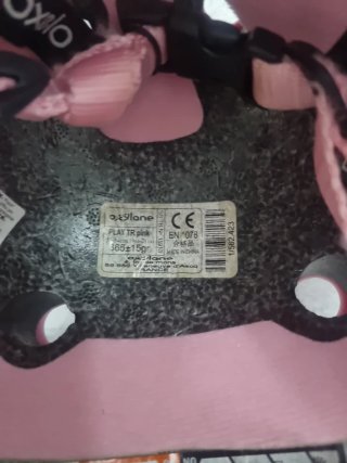 Casco rosa patinaje/bici infantil