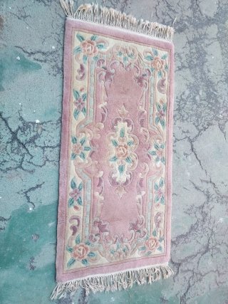 Alfombra rosa con flores 70 x 1"35 cm