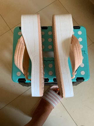 Sandalias cuña blancas y rosas talla 41