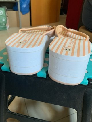 Sandalias cuña blancas y rosas talla 41