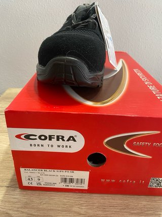 Zapatos de trabajo Cofra Talla 43 Negros