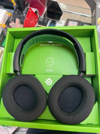 SteelSeries Arctis Nova 7X Wireless Xbox