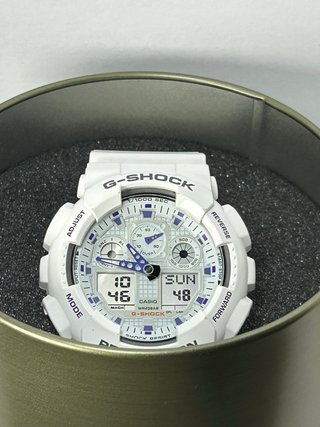 Casio G-Shock GA-100 Blanco