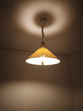 Lámpara colgante retráctil verde