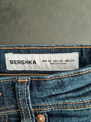 Pantalón corto vaquero Bershka niña talla 34