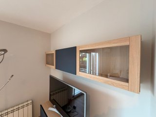Mueble TV IKEA BESTÅ azul y madera