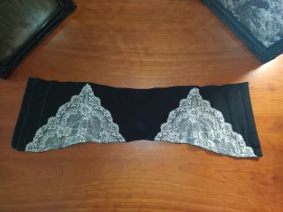 Corsé H&M encaje romántico negro/crema