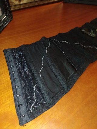 Corsé H&M encaje romántico negro/crema