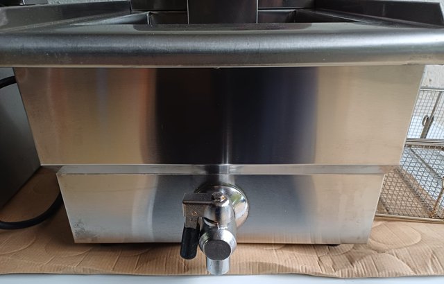 Freidora Industrial Eutron Monofásica 220V