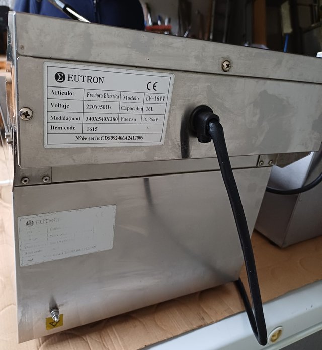 Freidora Industrial Eutron Monofásica 220V