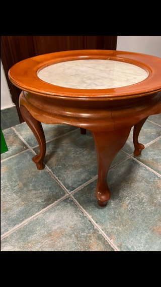 BONITA . MESA Madera -Mármol.15€