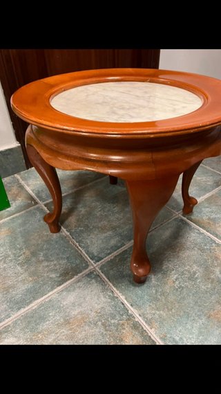 BONITA . MESA Madera -Mármol.15€
