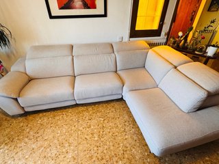 Sofá chaise longue gris