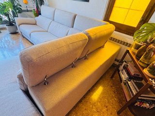 Sofá chaise longue gris