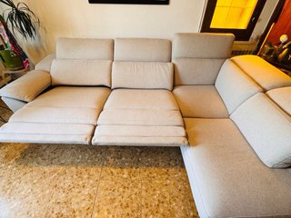 Sofá chaise longue gris