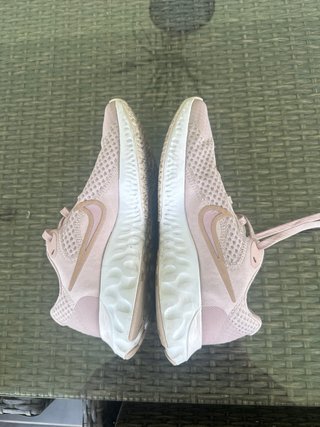 Zapatillas Nike Rosas y Blancas