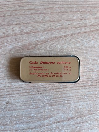 Scatole metalliche antiche decorate