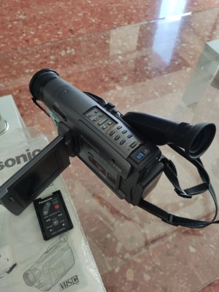 Videocámara Panasonic VX55