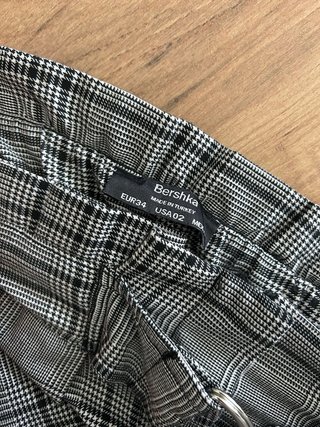 Pantalón de Bershka talla 34