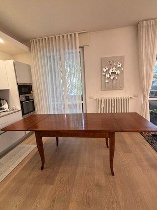 Tavolo Arte Povera in Noce Massello
