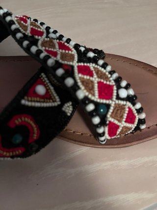 SANDALIAS CON PEDRERIA GIOSEPPO 39