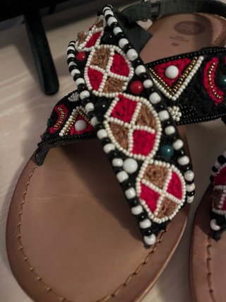 SANDALIAS CON PEDRERIA GIOSEPPO 39