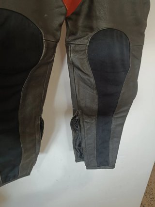 Pantalón mono moto de cuero vintage