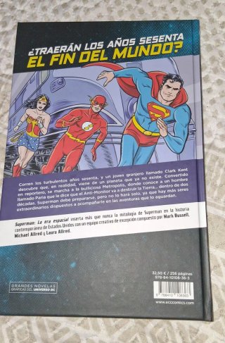 Tomo único, tapa dura, Superman,La Era Espacial.DC