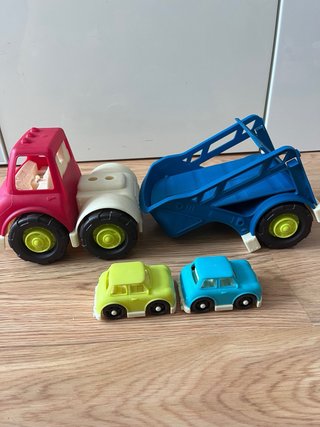 Camión Transporte Happy Cruisers + 2 Coches