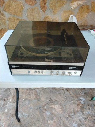 Tocadiscos Bettor Dual EF-235 1224 para reparar