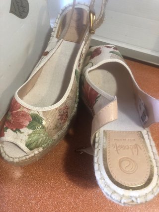 Sandalias Victoria Mujer Flores