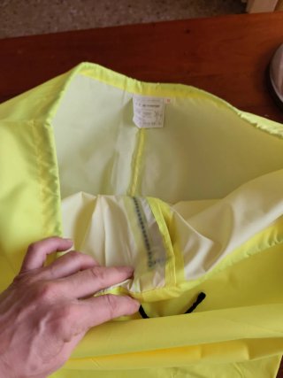 Pantalones impermeables amarillos Talla 46
