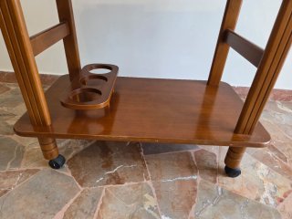 Carrello porta vivande in legno con ruote