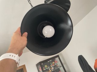 Lámpara de salón negra metal